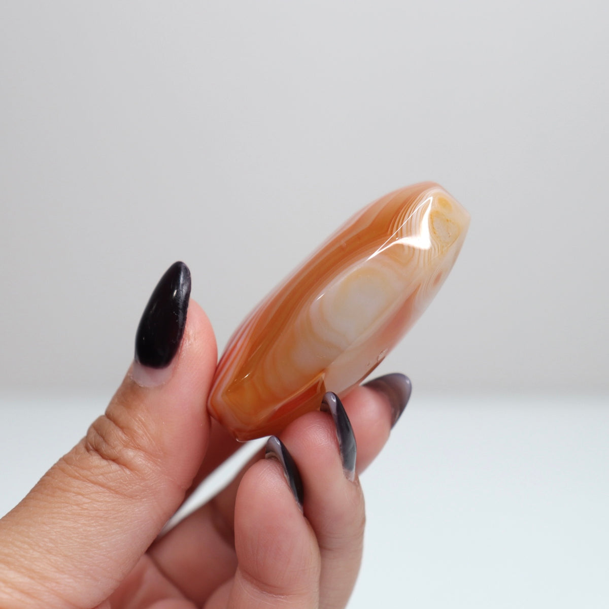 Carnelian Palm Stone | 125