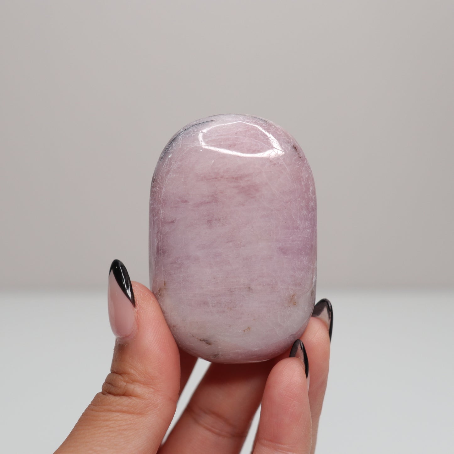 Kunzite Palm Stone | K
