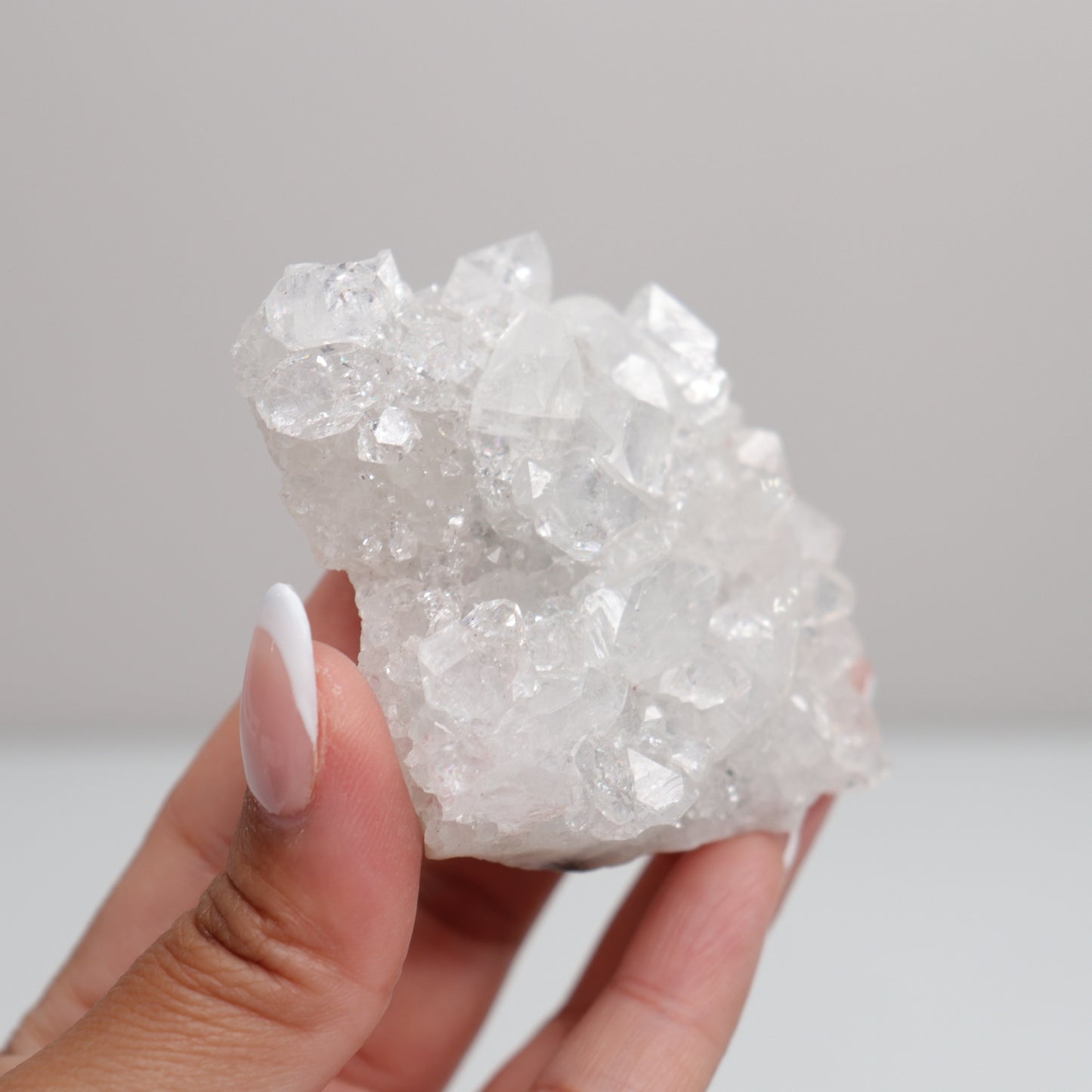 Apophyllite | E