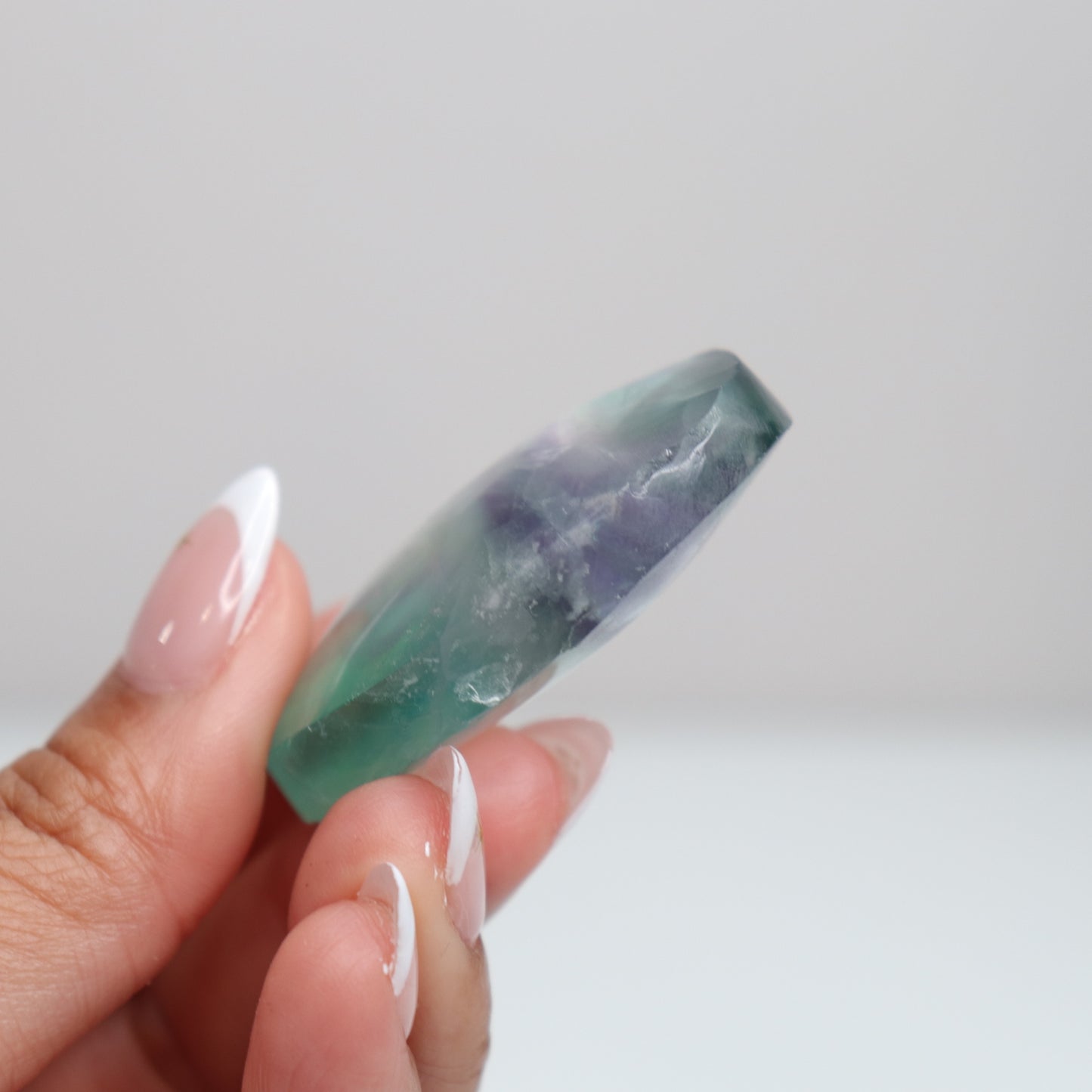 Fluorite Diamond Palm Stone 17*