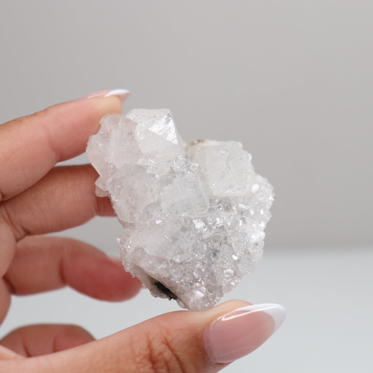 Apophyllite | B