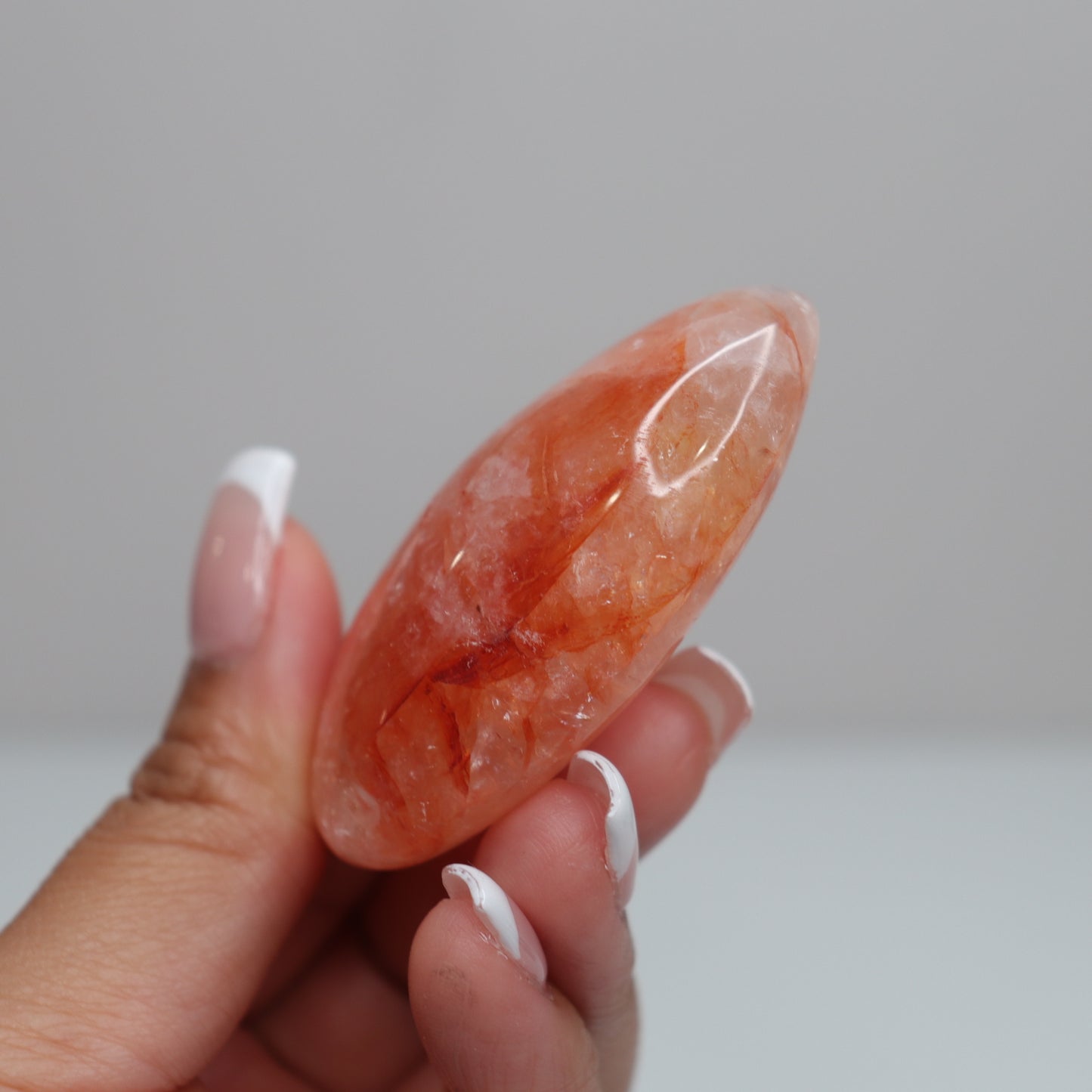 Hematoid Quartz Palm Stone | 17*