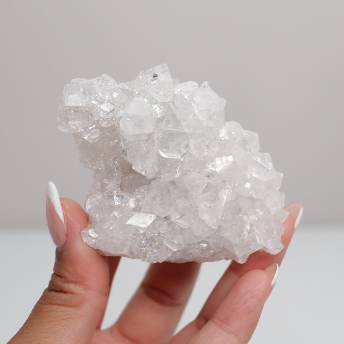 Apophyllite | E