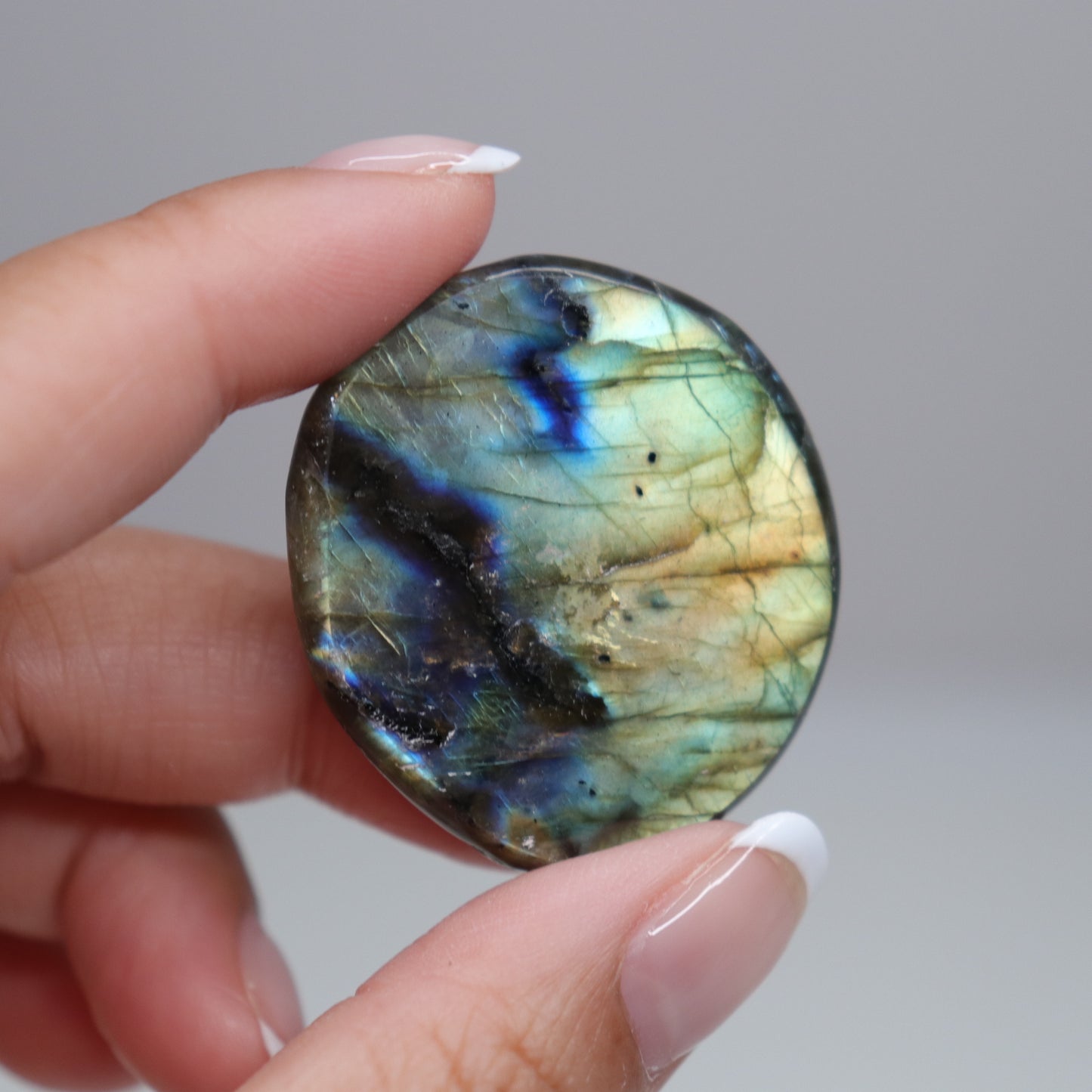 Labradorite Flat Palm Stone | 2