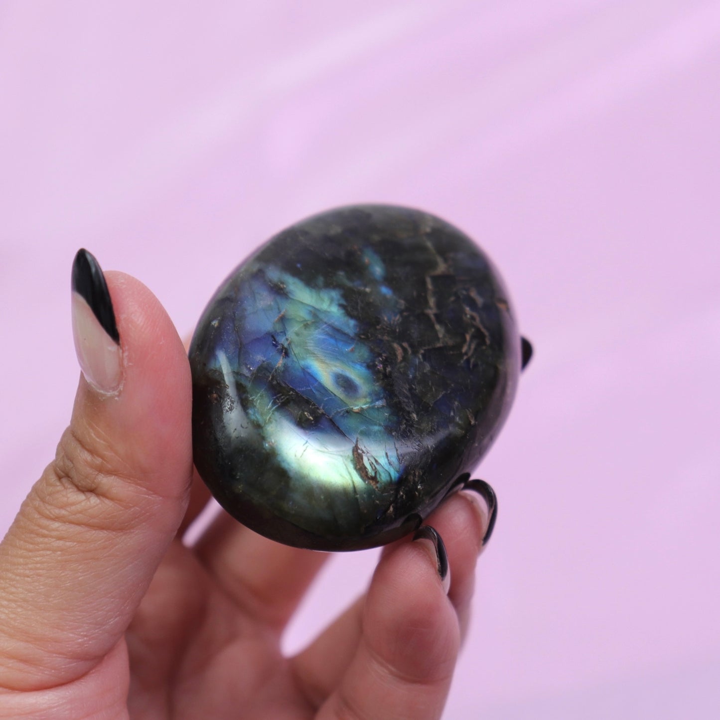 Labradorite Palm Stone | 16