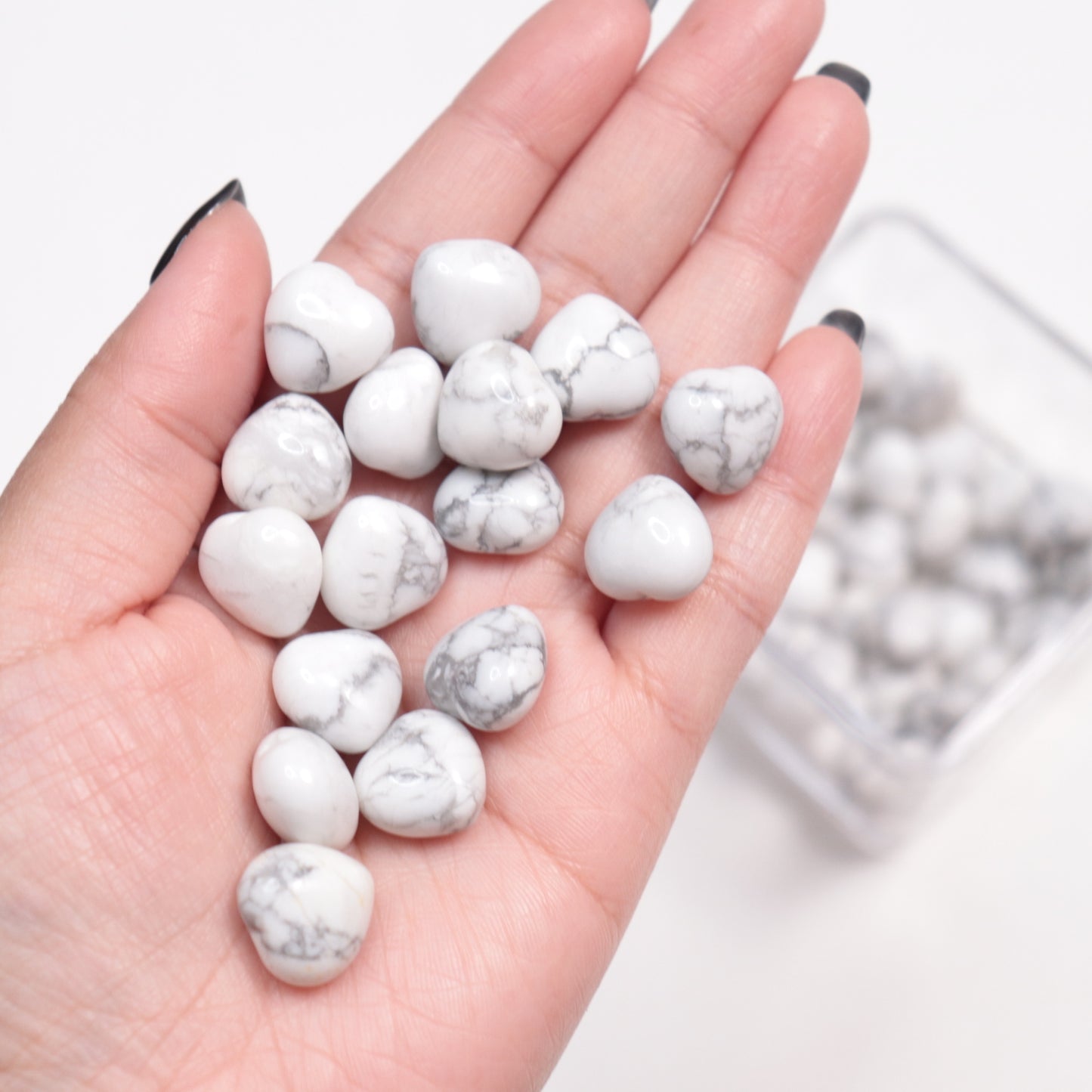 Howlite Mini Hearts | Set of 3