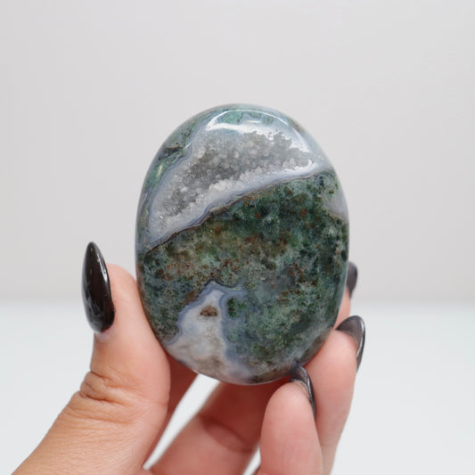 Moss Agate Palm Stone 28