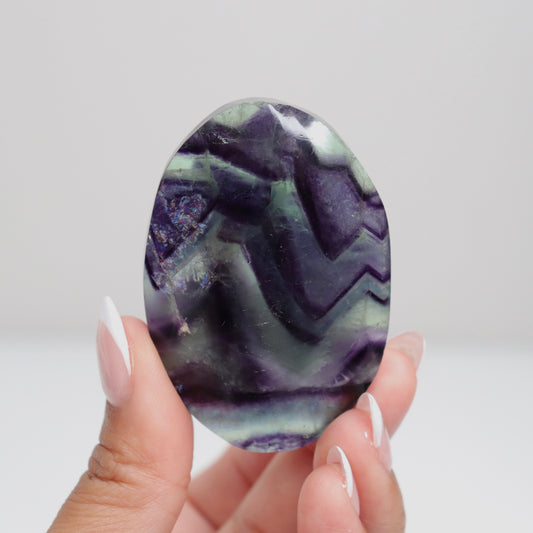 Fluorite Diamond Palm Stone 9*