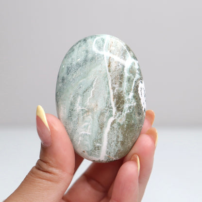 Green Sardonyx Palm Stone 5