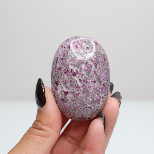 Ruby Albite Palm Stone 51