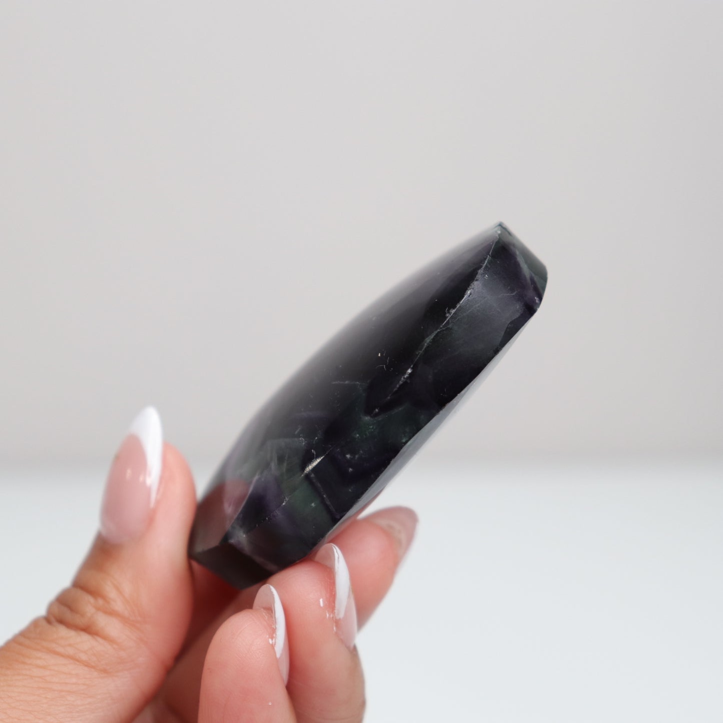 Fluorite Diamond Palm Stone 9*