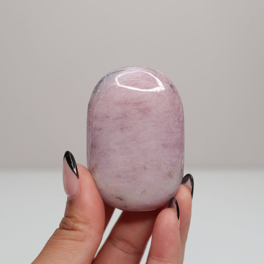 Kunzite Palm Stone | K