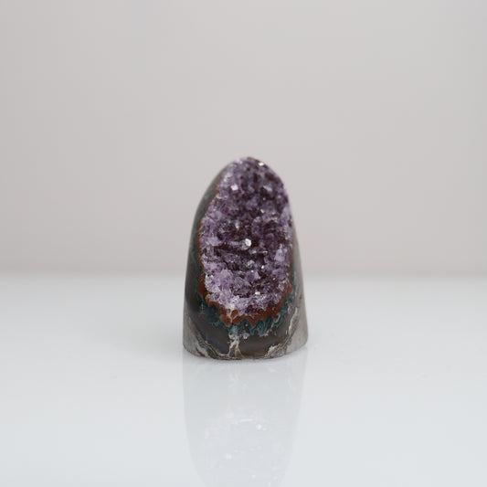 Amethyst Cut Base 16