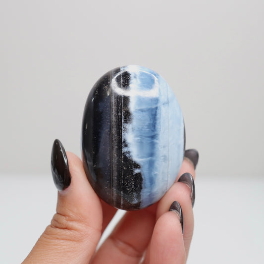 Blue Opal Palm Stone 38