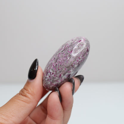 Ruby Albite Palm Stone 51
