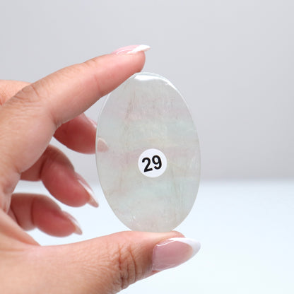 Fluorite Palm Stone | 29