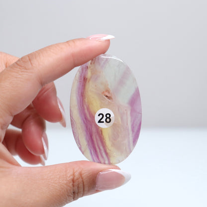 Fluorite Palm Stone | 28