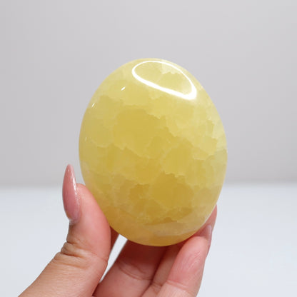 Lemon Calcite Palm Stone | 58