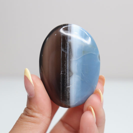 Blue Opal Palm Stone 16*