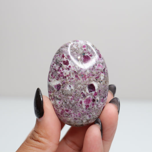 Ruby Albite Palm Stone 49