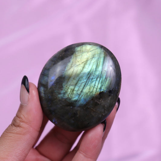 Labradorite Palm Stone | 14