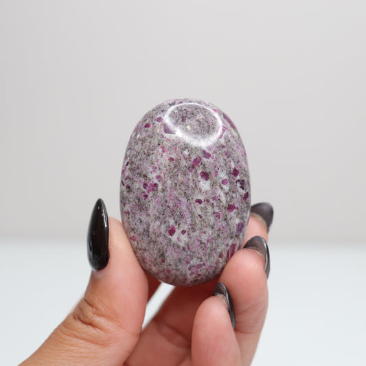 Ruby Albite Palm Stone 48