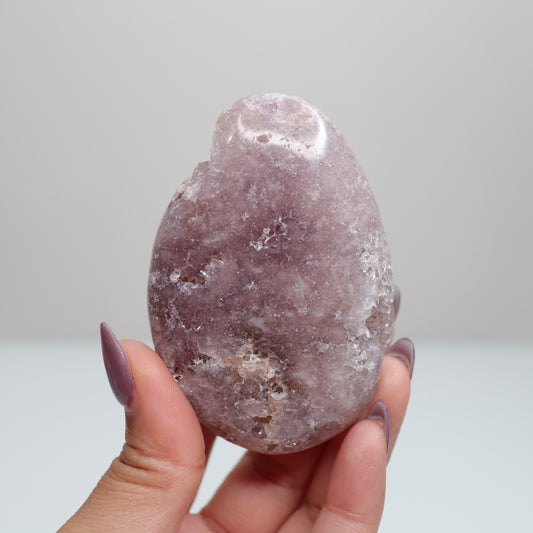 Pink Amethyst Palm Stone | 45