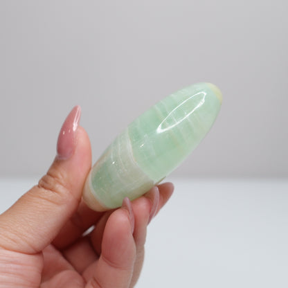 Pistachio Calcite Palm Stone | 87