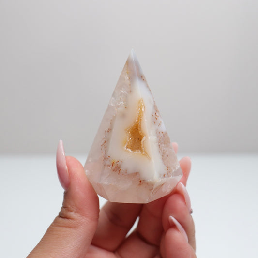 Druzy Agate Diamond 160