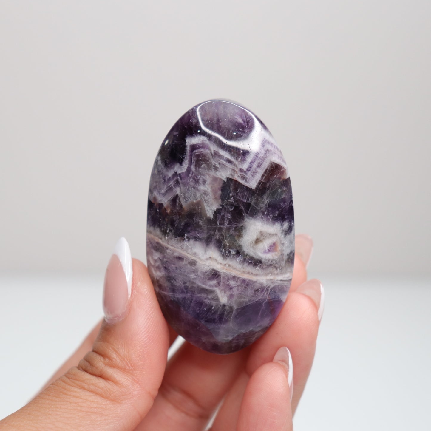 Dream Amethyst Palm Stone F