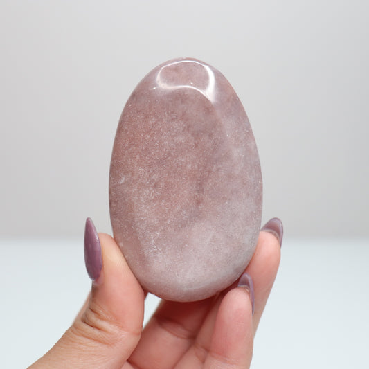 Pink Amethyst Palm Stone | 31