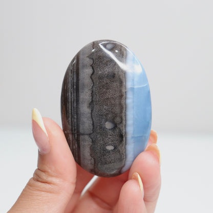 Blue Opal Palm Stone 18
