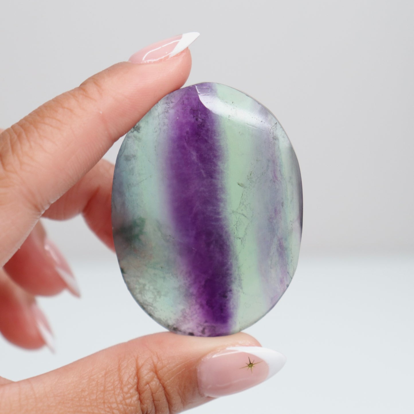 Fluorite Diamond Palm Stone 13