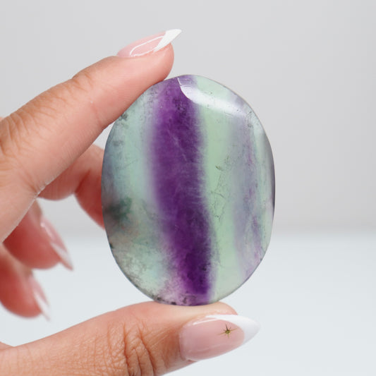 Fluorite Diamond Palm Stone 13