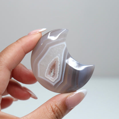 Druzy Agate Moon 37