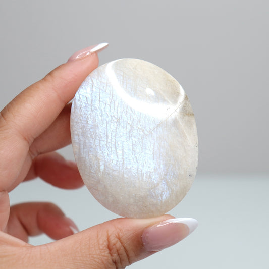 Moonstone Palm Stone G