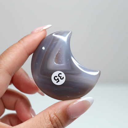 Druzy Agate Moon 35