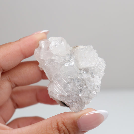 Apophyllite | B