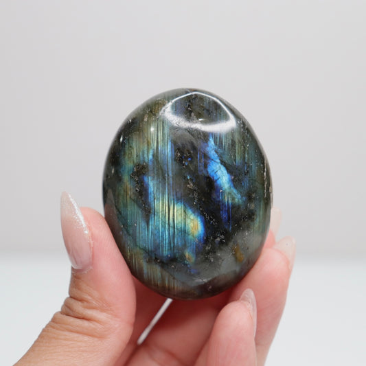 Labradorite Palm Stone 71*