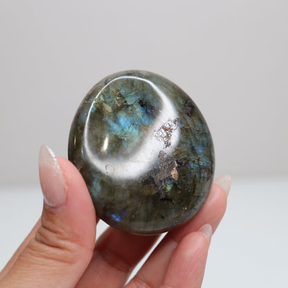 Labradorite Palm Stone 77