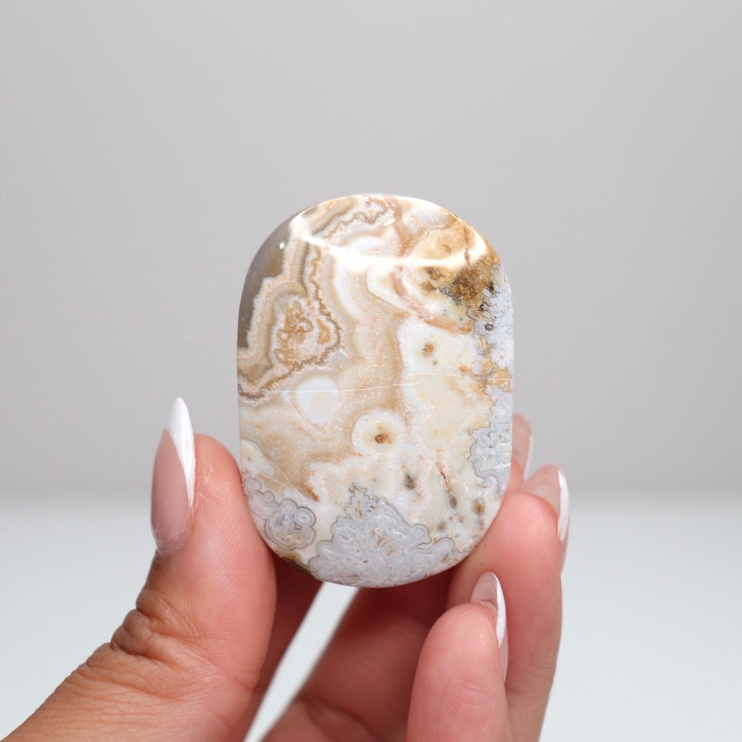 Mexican Lace Agate Palm Stone K