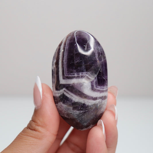 Dream Amethyst Palm Stone J