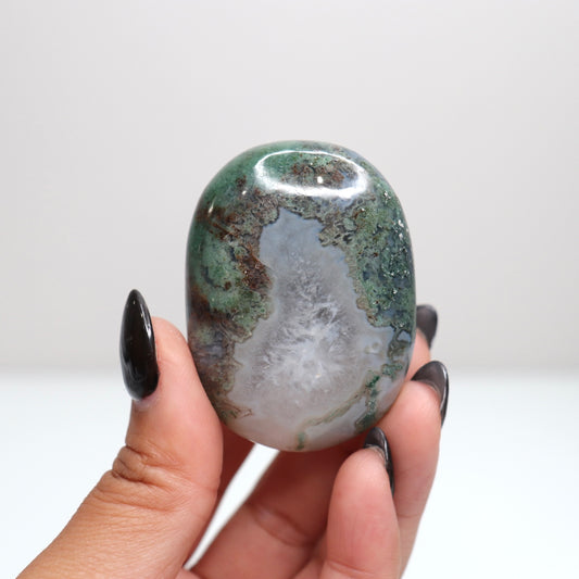 Moss Agate Palm Stone 34