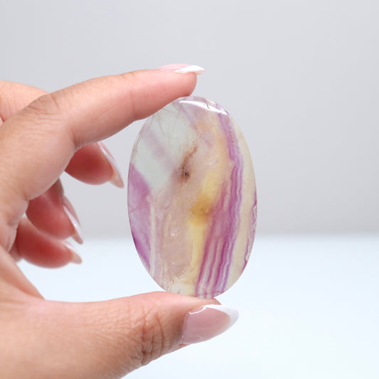 Fluorite Palm Stone | 28