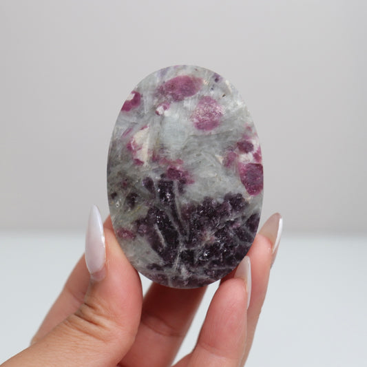 Unicorn Stone Palm Stone | 33