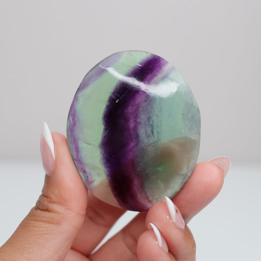 Fluorite Diamond Palm Stone 10