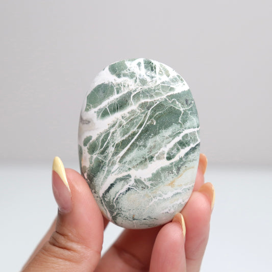 Green Sardonyx Palm Stone 8