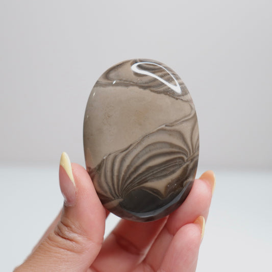 Flint Palm Stone 8