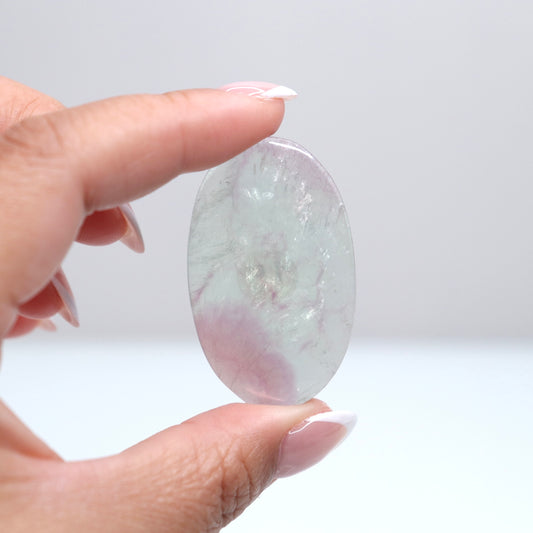 Fluorite Palm Stone | 15