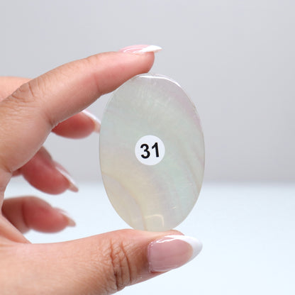 Fluorite Palm Stone | 31